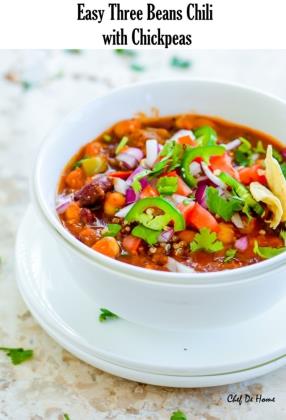Easy Vegetarian Three Beans Chili with Chickpeas Recipe - ChefDeHome.com