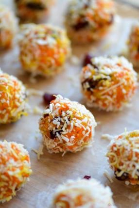 Indian Gajar Halwa Ladoo - Sweet Carrot and Coconut Truffles Recipe - ChefDeHome.com