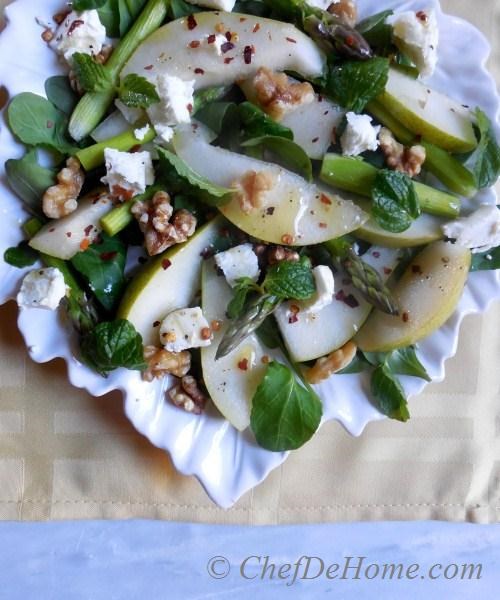 Sharing with you a 10 minute fix to a better and #healthy day with my Pear and Asparagus Salad.