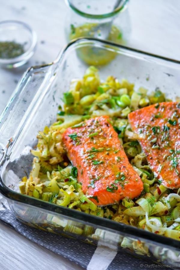 Baked Lemon Salmon with Fennel Recipe -ChefDeHome.com