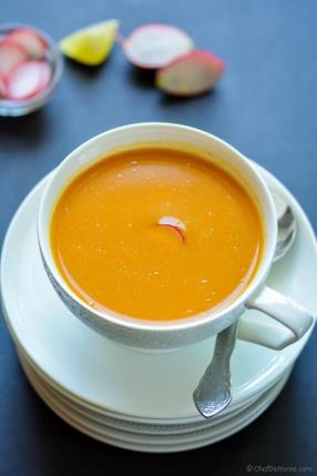 Thai Curry Carrot Soup Recipe -ChefDeHome.com