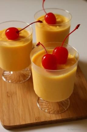 Lite and Fluffy Mango Mousse