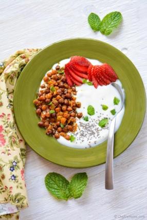 Masala Chickpeas and Yogurt Breakfast Bowl Recipe - ChefDeHome.com