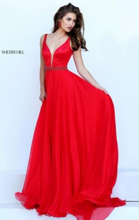 2016 Plunging V Neckline Red Beaded Chiffon Long Pleated Evening Dresses