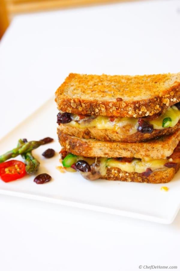 Cranberries, Asparagus and Pickled Jalapeno Grilled Cheese Sandwich Recipe -ChefDeHome.com