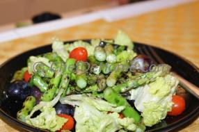 Grilled asparagus is my all time favorite. This quick grilled asparagus recipe with simple vinaigrette is an excellent side salad which goes perfect with grilled meats, burgers or fried rice.