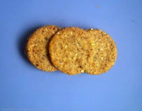 Whole Grain Crackers - Easy Atta Biscuit Recipe by masalaart.wordpress.com