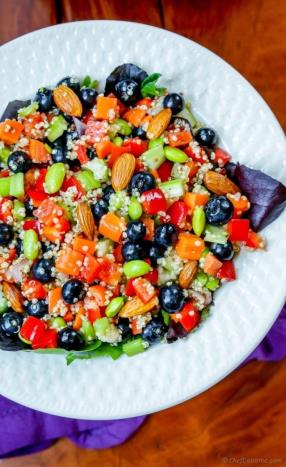 Quinoa Power Detox Salad  Recipe -ChefDeHome.com